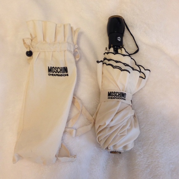 Moschino umbrella - Picture 1 of 4