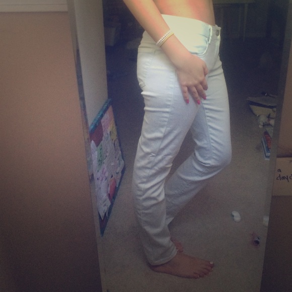 white skinny jeans