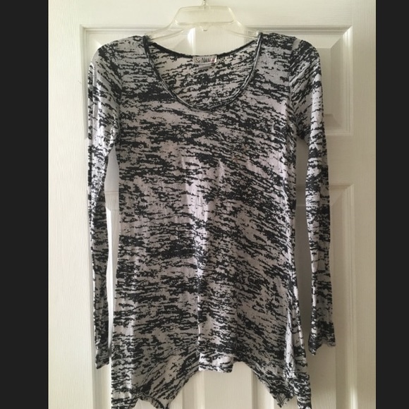 Beautiful long sleeve!