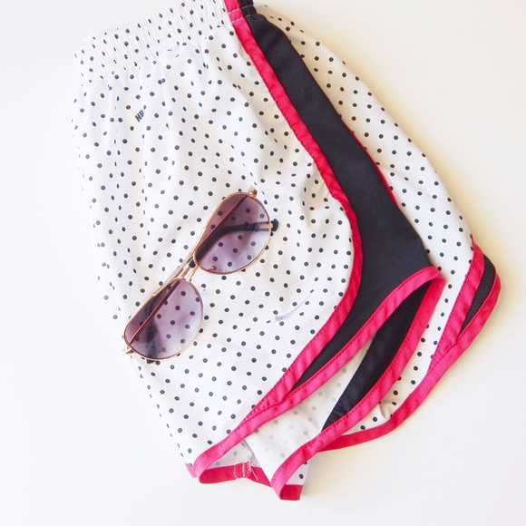 Nike Pants - Nike Dri-Fit Tempo Dot Running Shorts