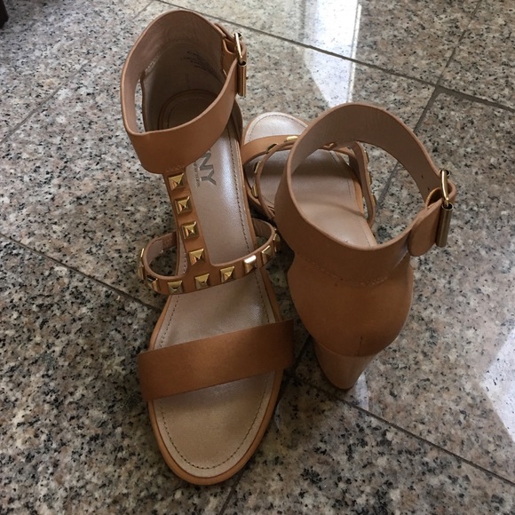DKNY Sandals