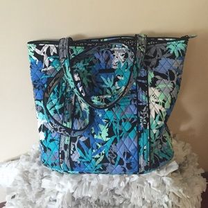 Vera Bradley tote 2.0 in camofloral