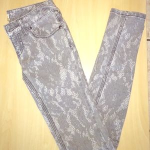 Lace print skinny jeans