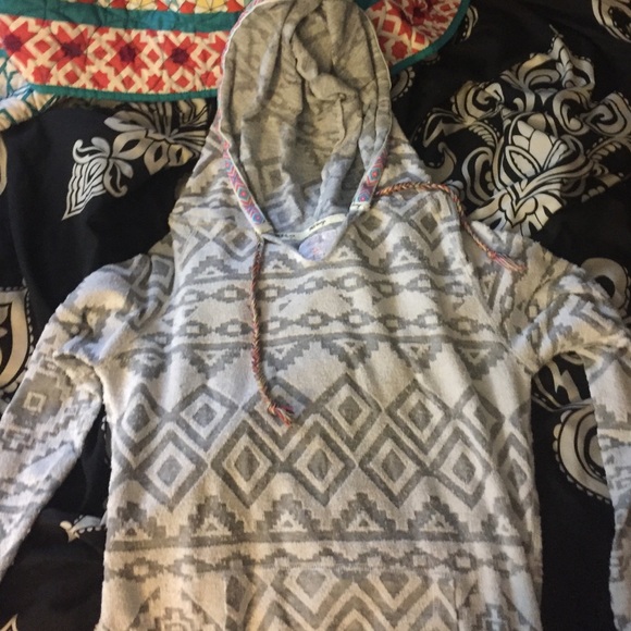 Bke sweater