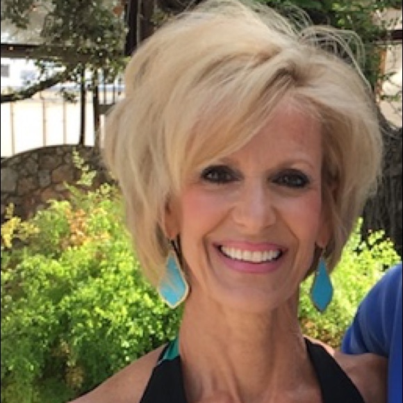 Meet your Posher, Nickie! - Picture 12 of 13