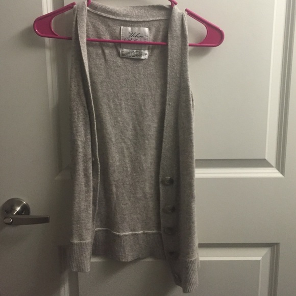 Cute vest! - Picture 1 of 3