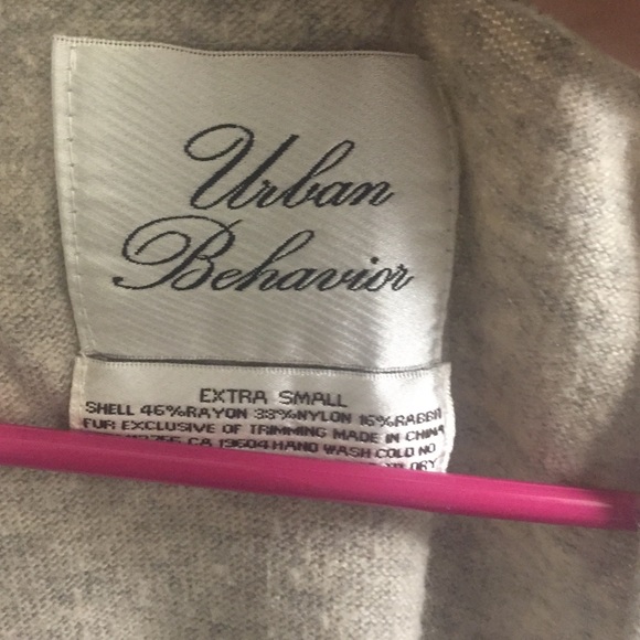 Cute vest! - Picture 2 of 3