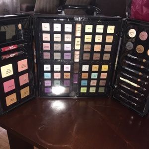 Ulta I Was Meant To Sparkle 74pc Makeup kit