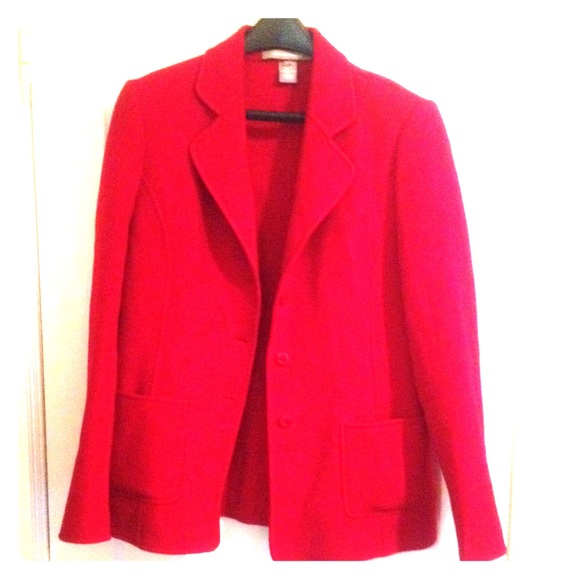 Red blazer: 100% wool