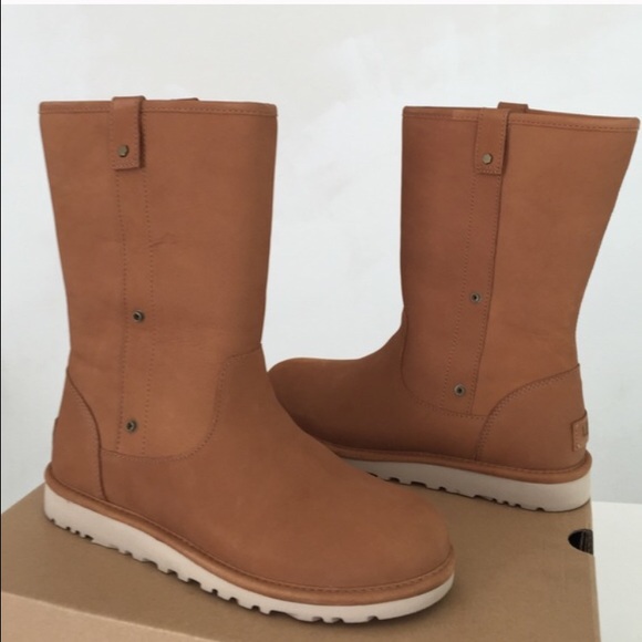 Brand new authentic UGG boots - Picture 2 of 4