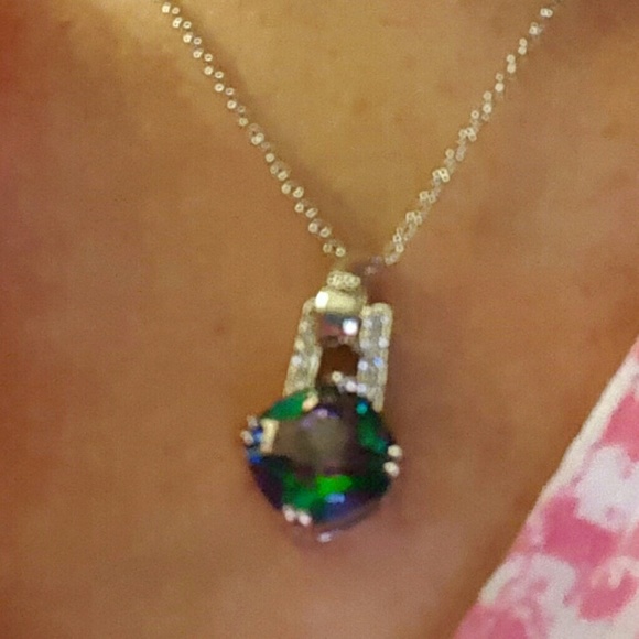 Pendant Rainbow Topaz with chain