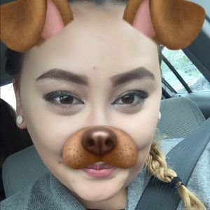 Meet your Posher, Leah