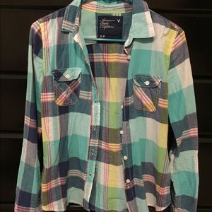 American Eagle flannel shirt. Size Small.