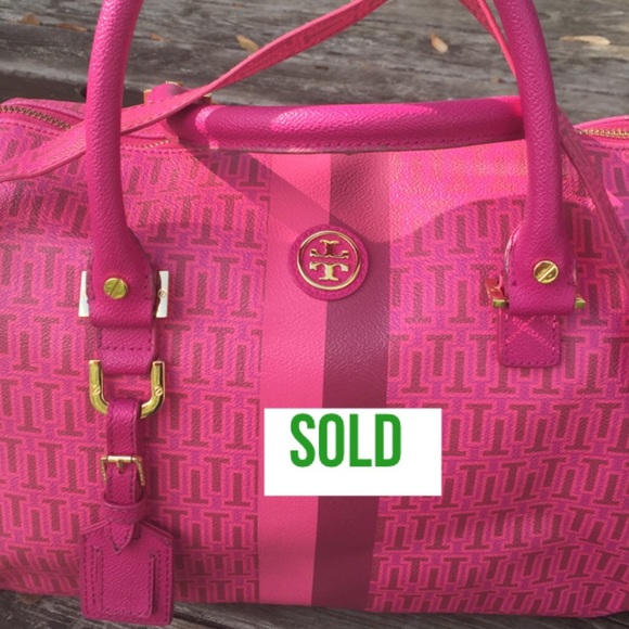 Tory Burch Handbags - Tory Burch Leather Carry All Ways Bag