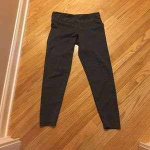 Calvien Klein leggings w hidden pocket