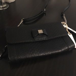 Jessica Simpson clutch