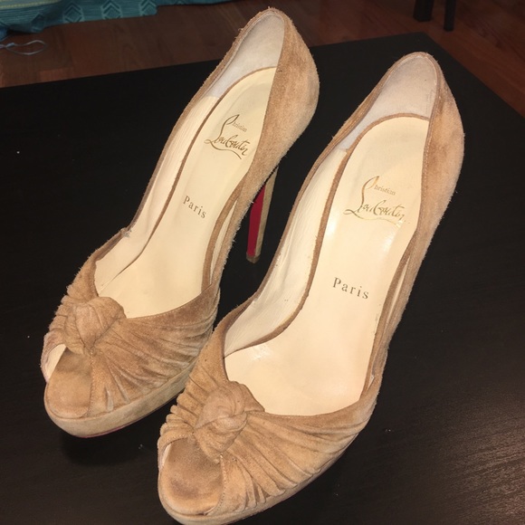 Authentic Christian Louboutin "Jenny" Pumps