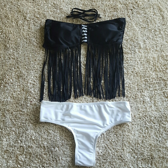 Fringe bikini - Picture 2 of 4