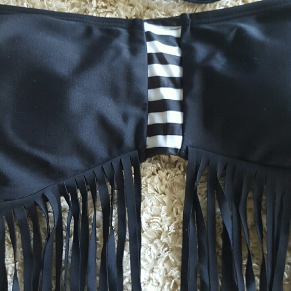 Fringe bikini - Picture 3 of 4