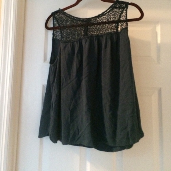 Teal Size large top with crochet top. Old navy