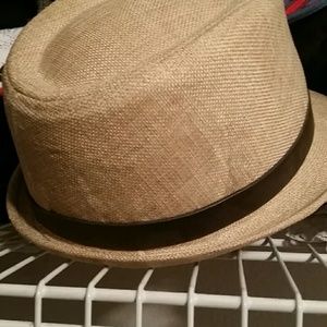 Meet your Posher, Dee