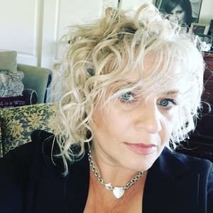 Meet your Posher, Alicia