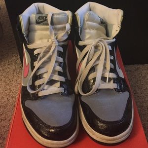 Size 10 Nike sneakers