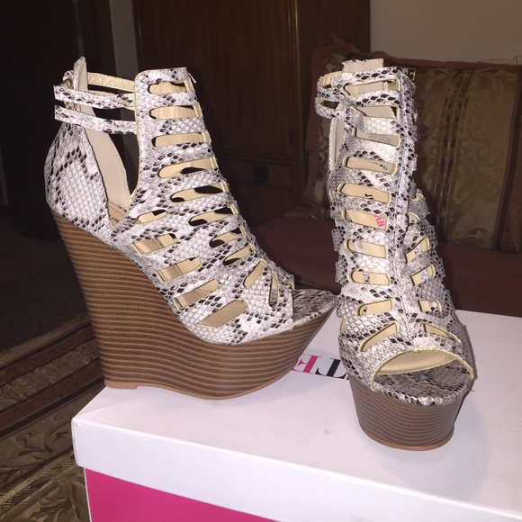 Snake Platform Wedges