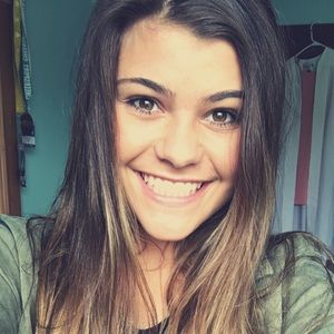 Meet your Posher, Hailey