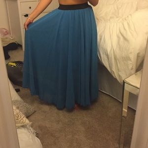 Flowy blue maxi skirt