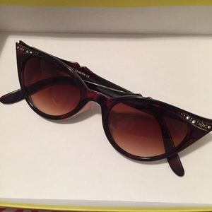 ❌SOLD❌ Retro Sunglasses