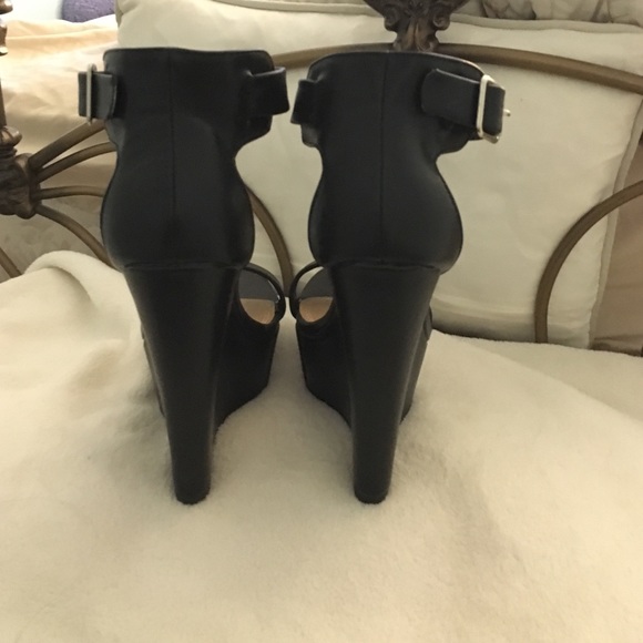 Black Platform Heels - Picture 4 of 4