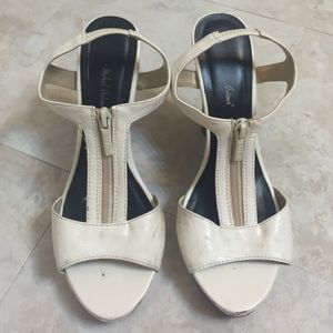 White Wedges