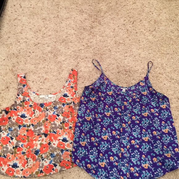 2 flower tank tops - Picture 1 of 1