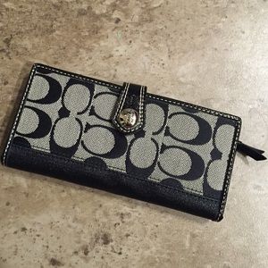 Coach wallet