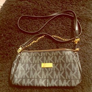 Michael kors crossbody bag
