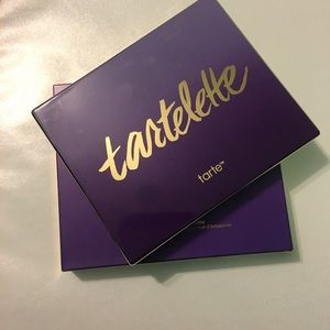 Tartelette Amazonian Clay matte palette!!!!
