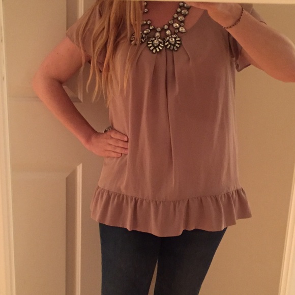🚫 SOLD - tan peplum short sleeve top from the gap
