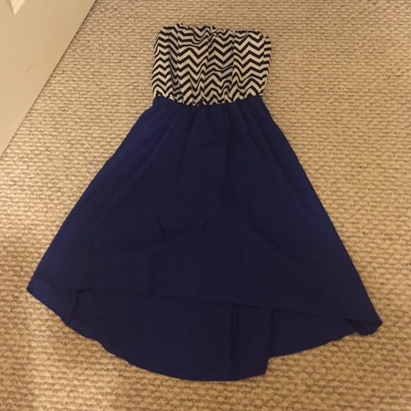Strapless chevron dress