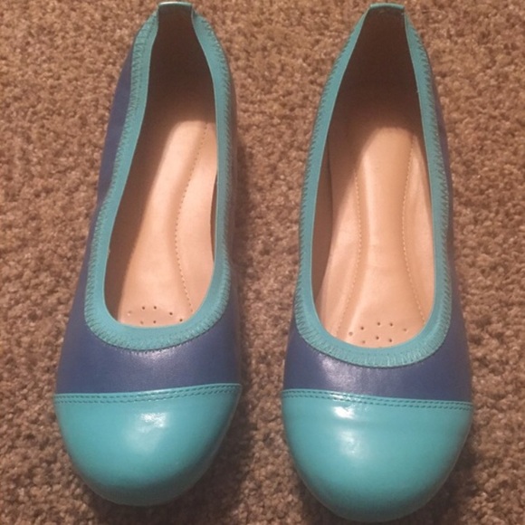Blue Sz 9 Flats. Memory Gel sole.