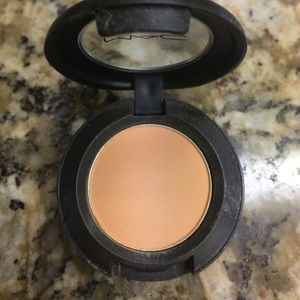 MAC Cosmetics Samoa Silk Veluxe Eyeshadow