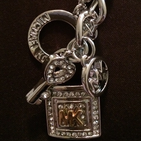 Fashion bracelet