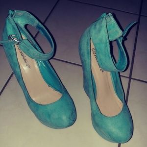 Turquoise wedges