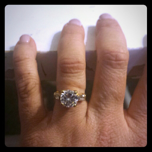 CZ fashion ring - Picture 1 of 1