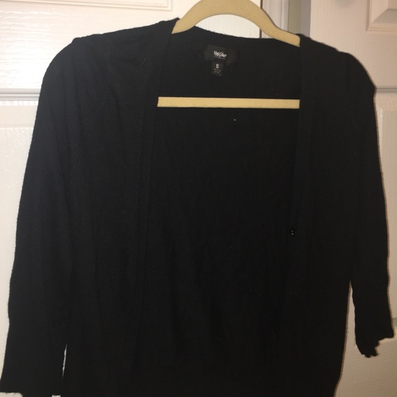 mossimo black 3/4 sleeve sweater