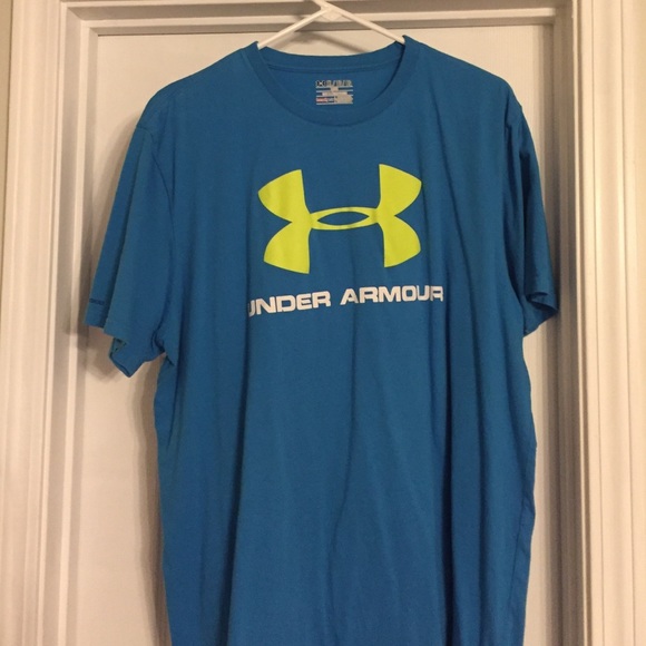 XL Men's Under Armour Shirt