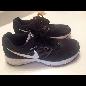 Women's Nike Air AeroPly Shoes!   Size 7.5