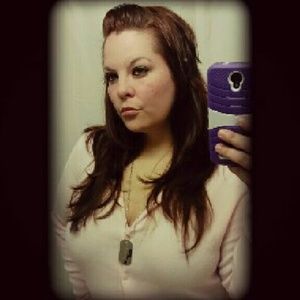 Meet your Posher, Crystal