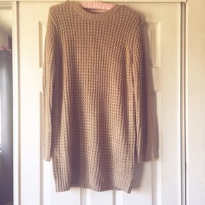 Knitted dress/sweater