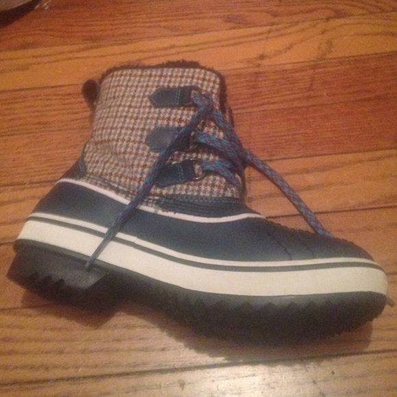 Sorel Boots - Picture 3 of 4